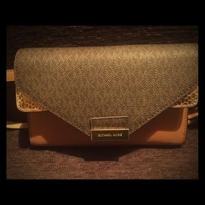 Micheal Kors Fannie Pak